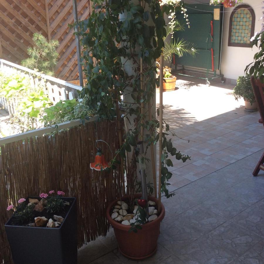 Gyoengyi Apartman Hévíz Exterior foto